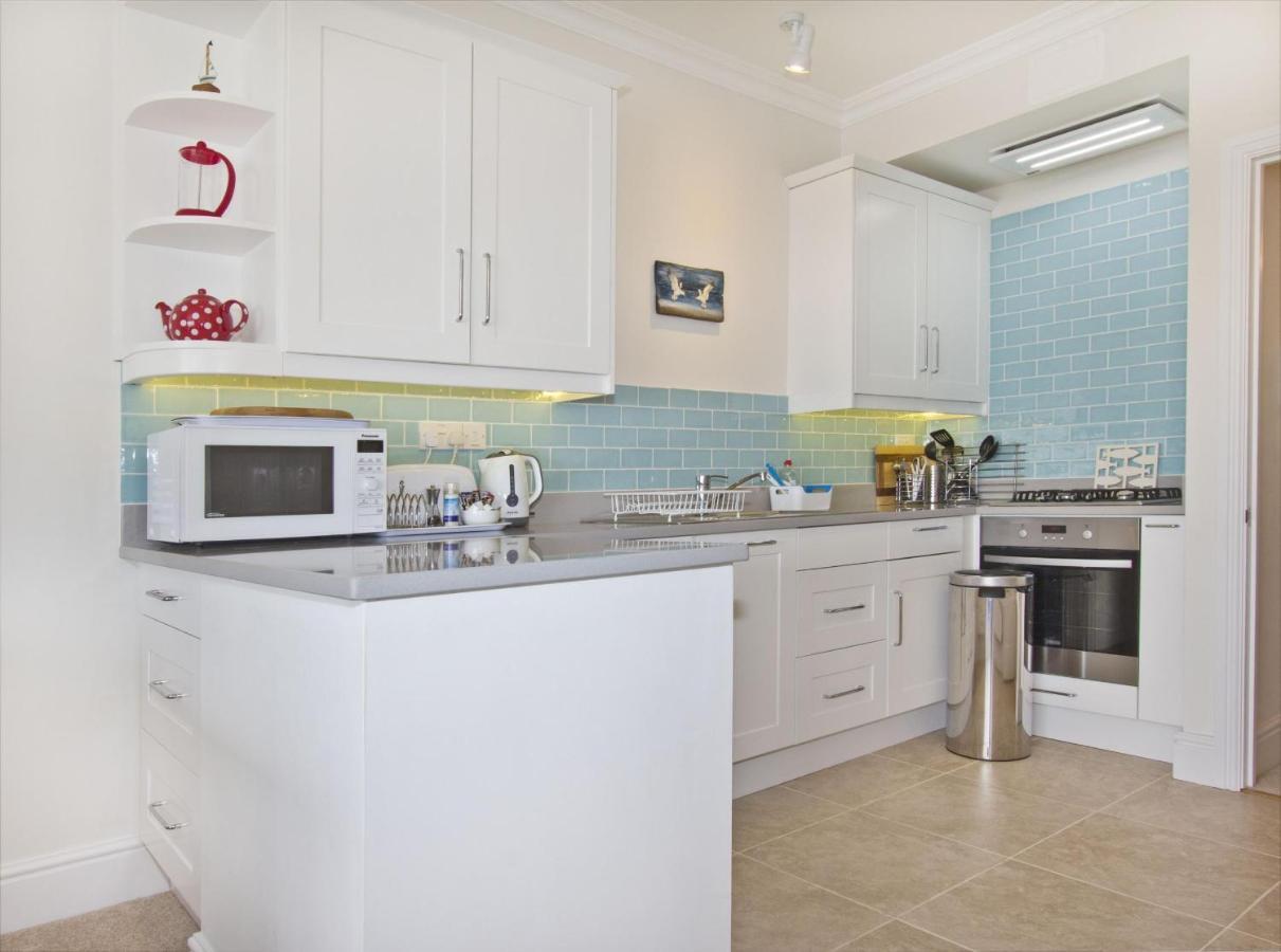 Beautiful Aberdovey Seafront Apartment 2 Aberdyfi Exterior photo