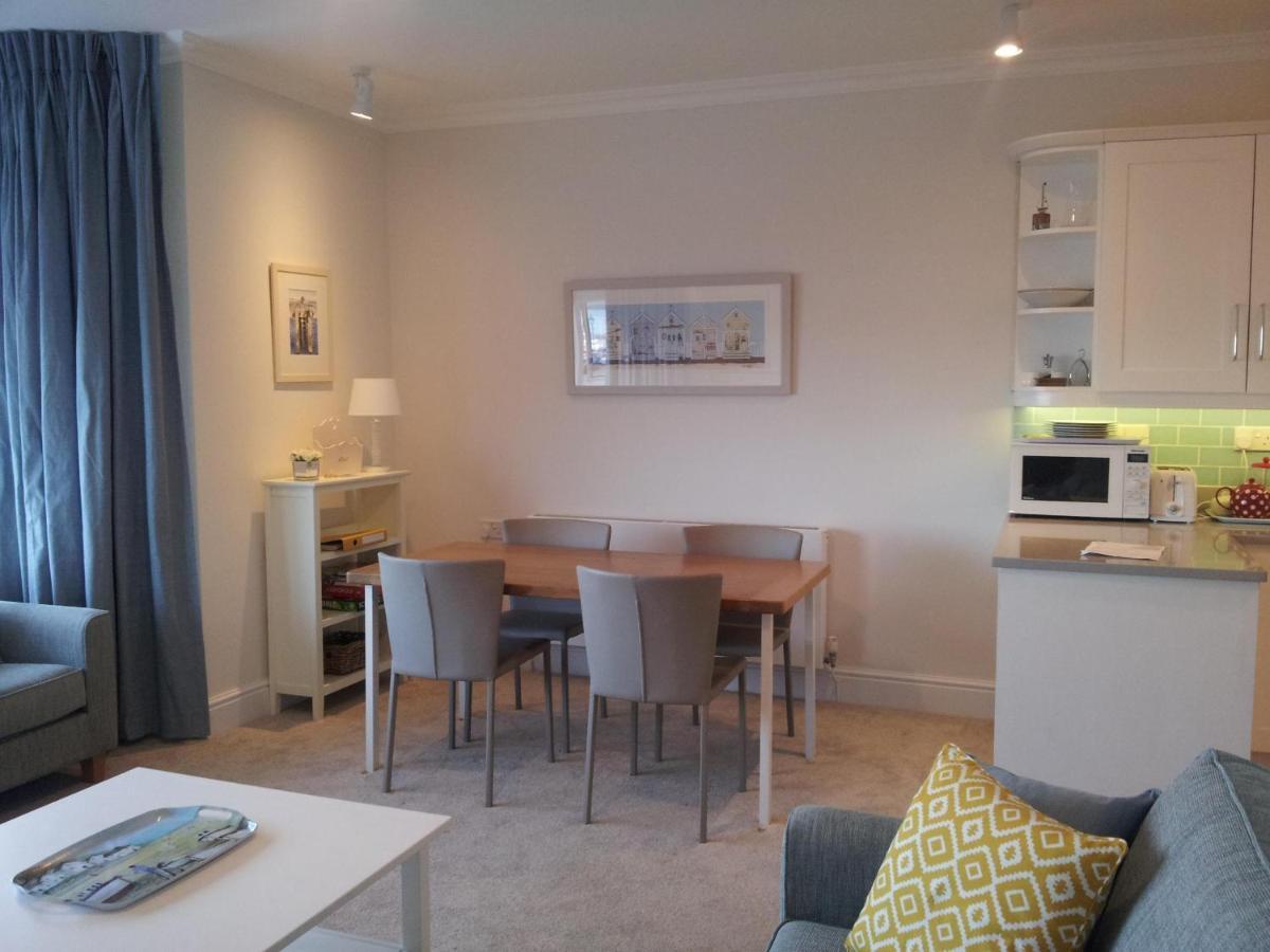 Beautiful Aberdovey Seafront Apartment 2 Aberdyfi Exterior photo